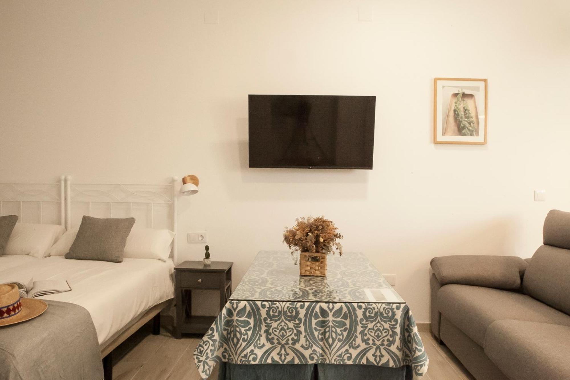 Apartamentos Rg Hospital Valme 塞维利亚 外观 照片