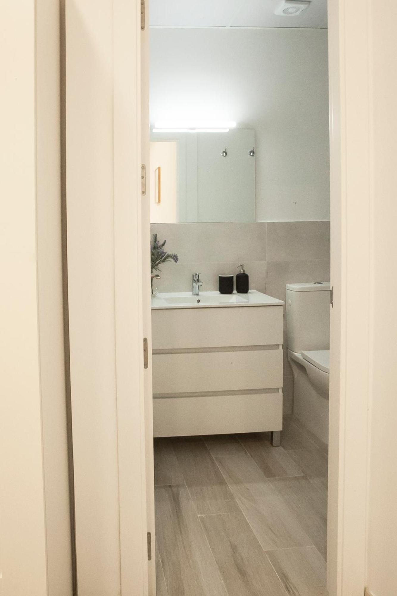 Apartamentos Rg Hospital Valme 塞维利亚 外观 照片
