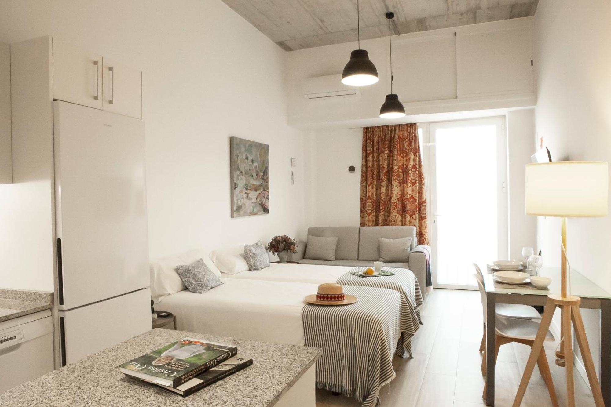 Apartamentos Rg Hospital Valme 塞维利亚 外观 照片